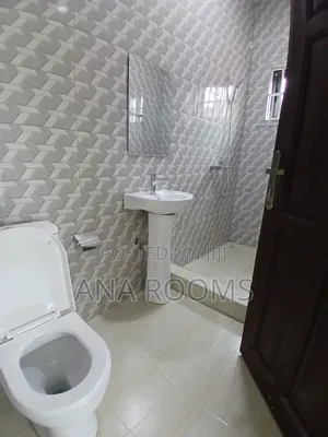 3bdrm Apartment in Community  22, Tema Metropolitan for rent