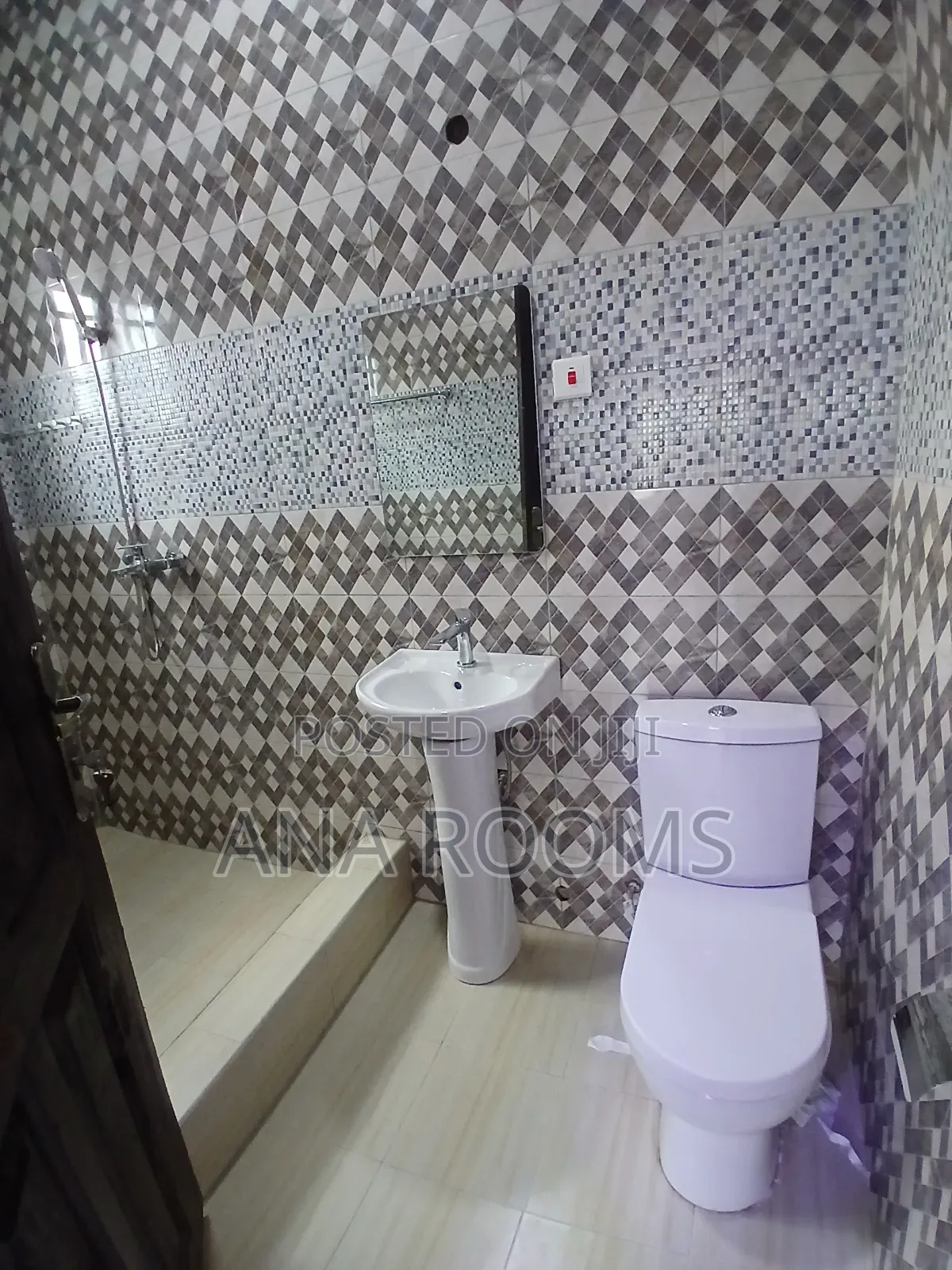 3bdrm Apartment in Community  22, Tema Metropolitan for rent