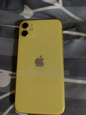 Apple iPhone 11 64 GB Yellow