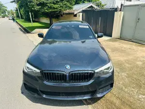 BMW 530i 2020 Black