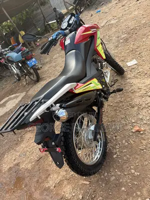 Royal Motorcycle 2025 Red