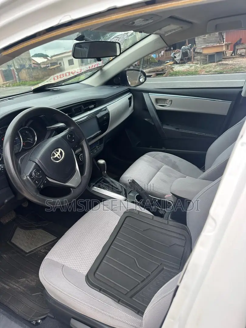 Toyota Corolla 2015 White