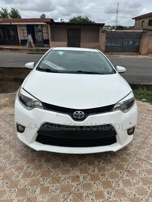 Toyota Corolla 2015 White