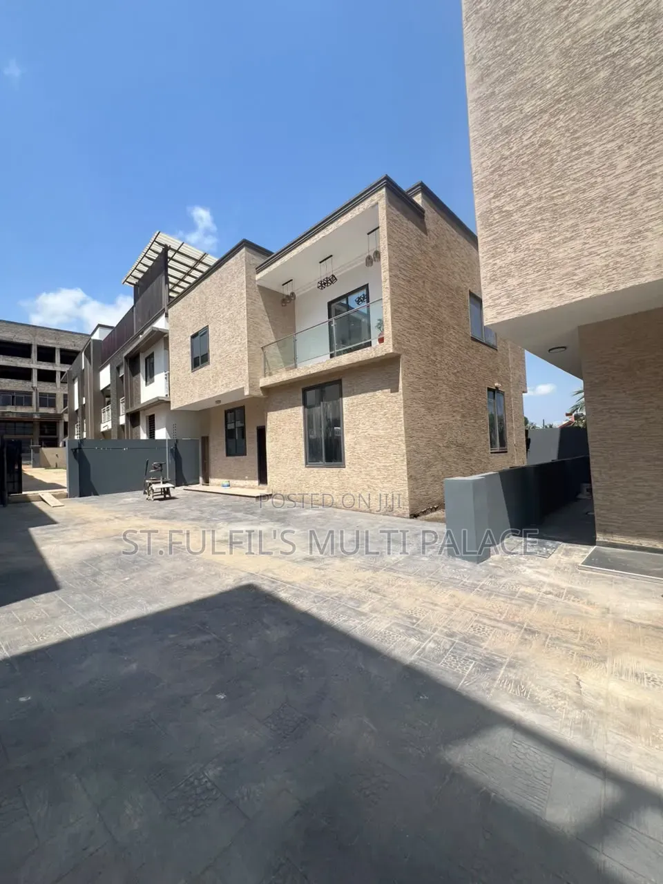 3bdrm Townhouse/Terrace in Madina Ritz Junction, SDA Area for sale