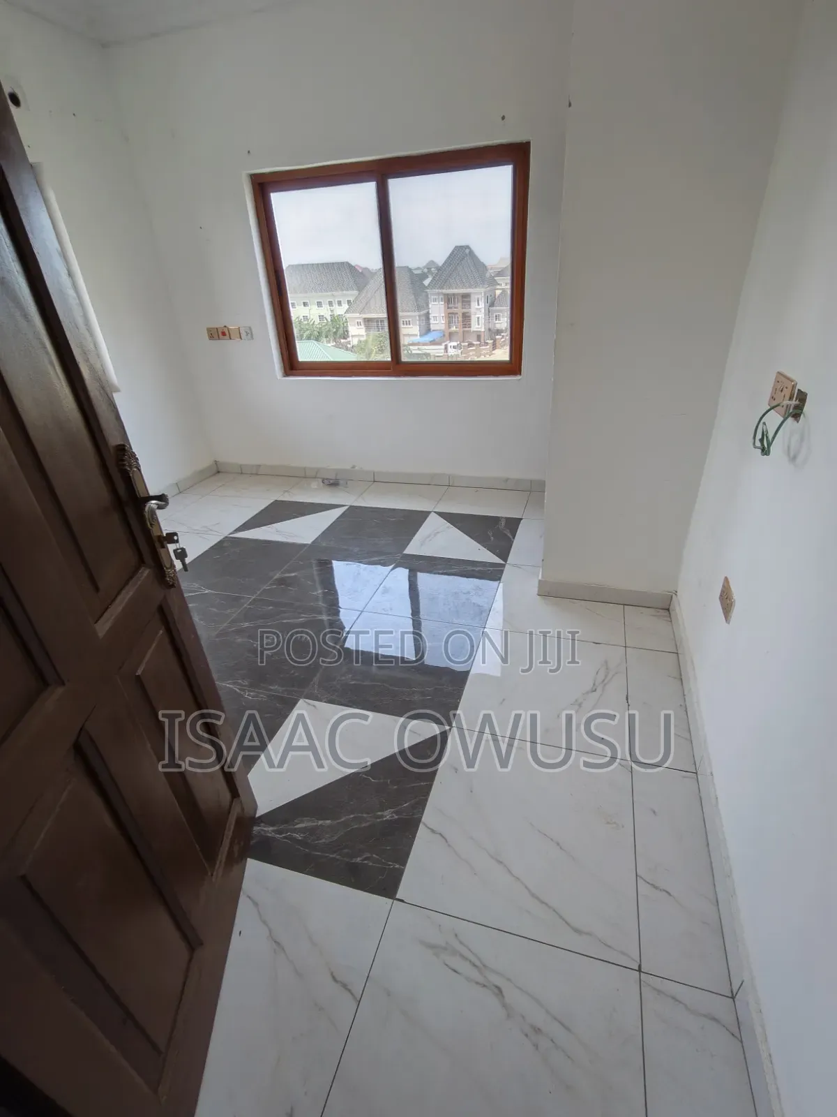 1bdrm Apartment in Ssnit Down for rent