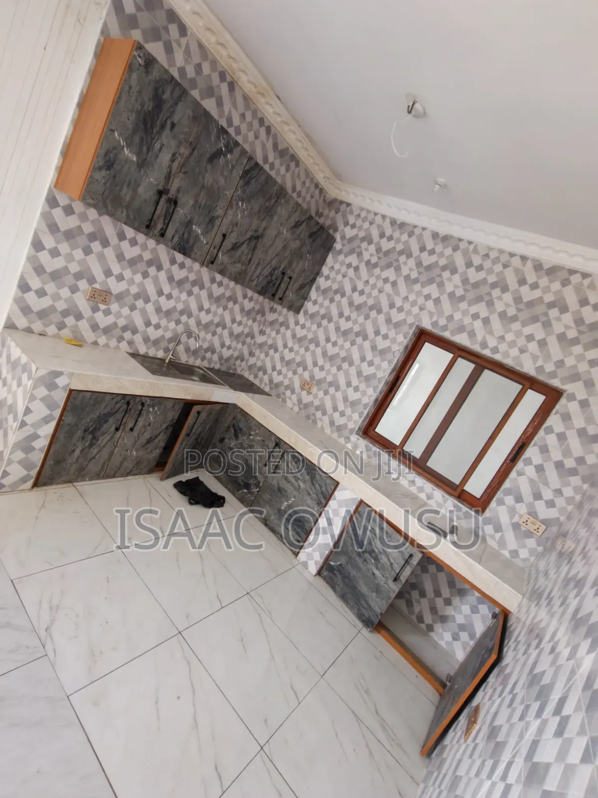 1bdrm Apartment in Ssnit Down for rent