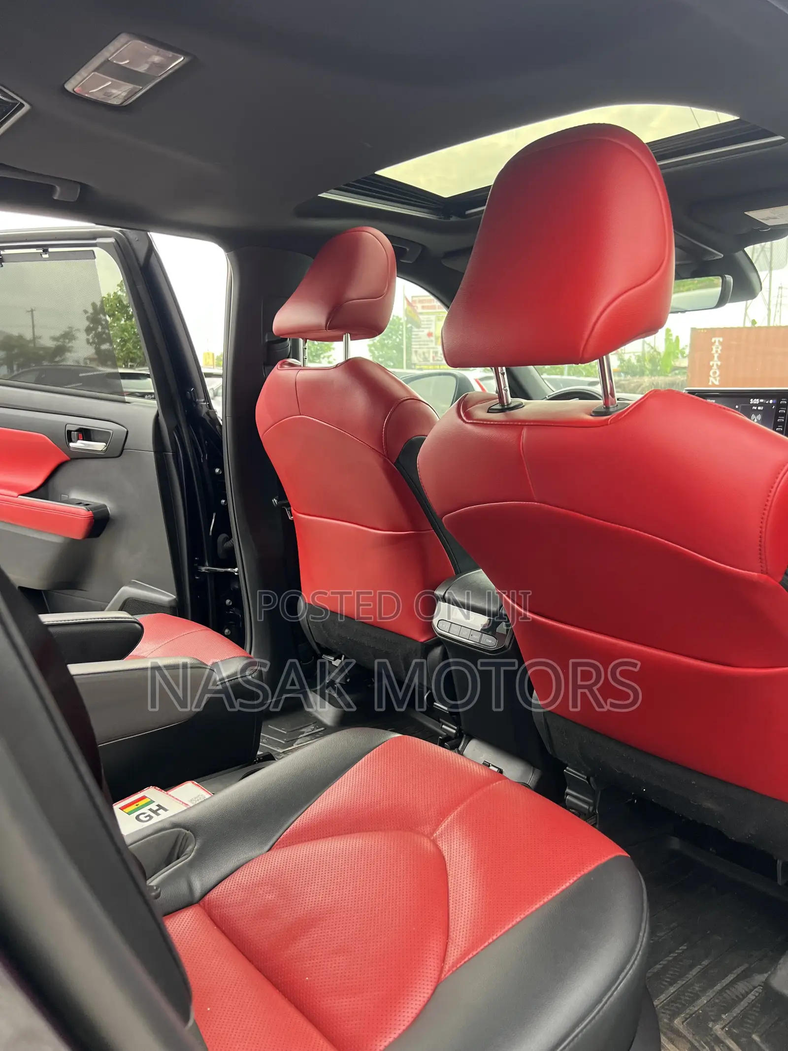 Toyota Highlander XSE 2022 Blue