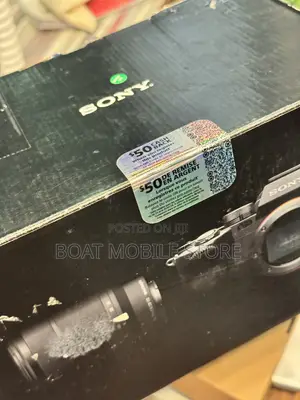 Sony A7 Iv Mirrorless Camera With Lense