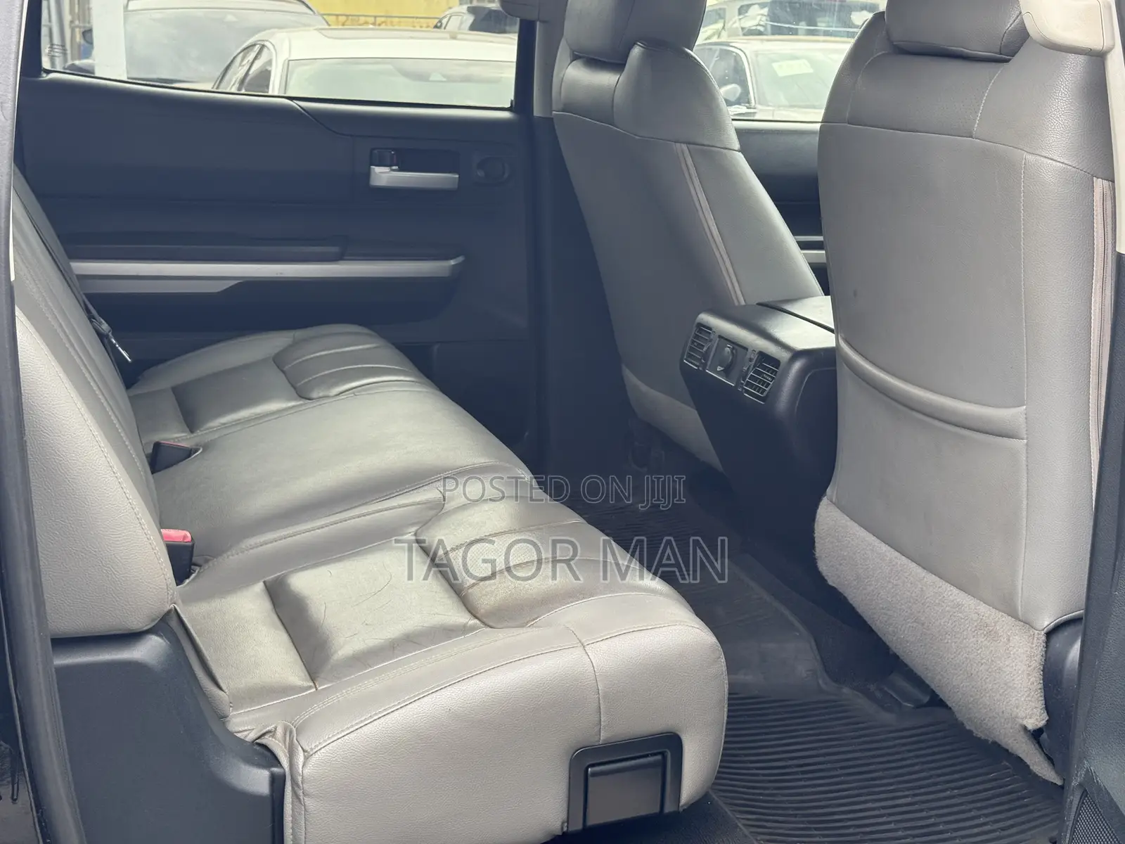 Toyota Tundra 2016 Black