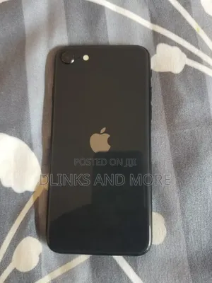 Apple iPhone SE (2020) 64 GB Black