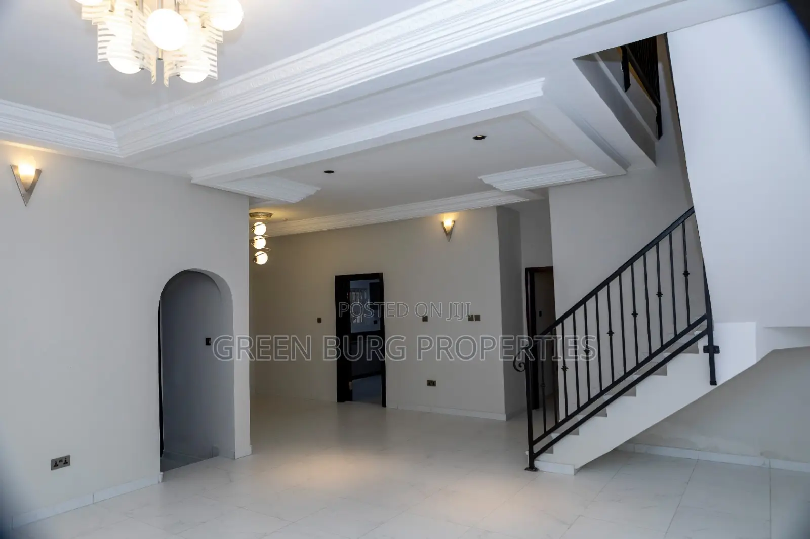 4bdrm Townhouse / Terrace in Cantonments for rent