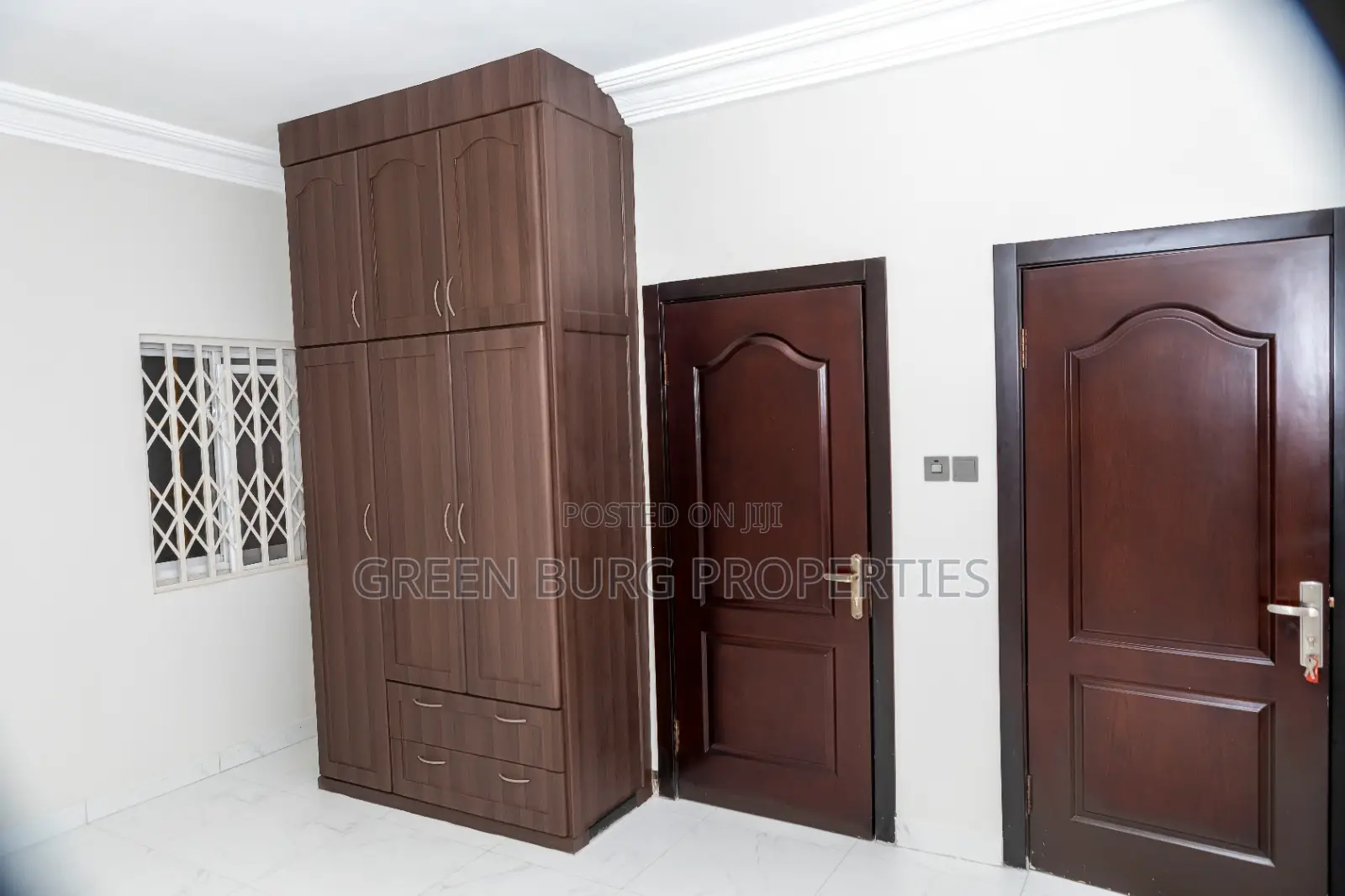 4bdrm Townhouse / Terrace in Cantonments for rent