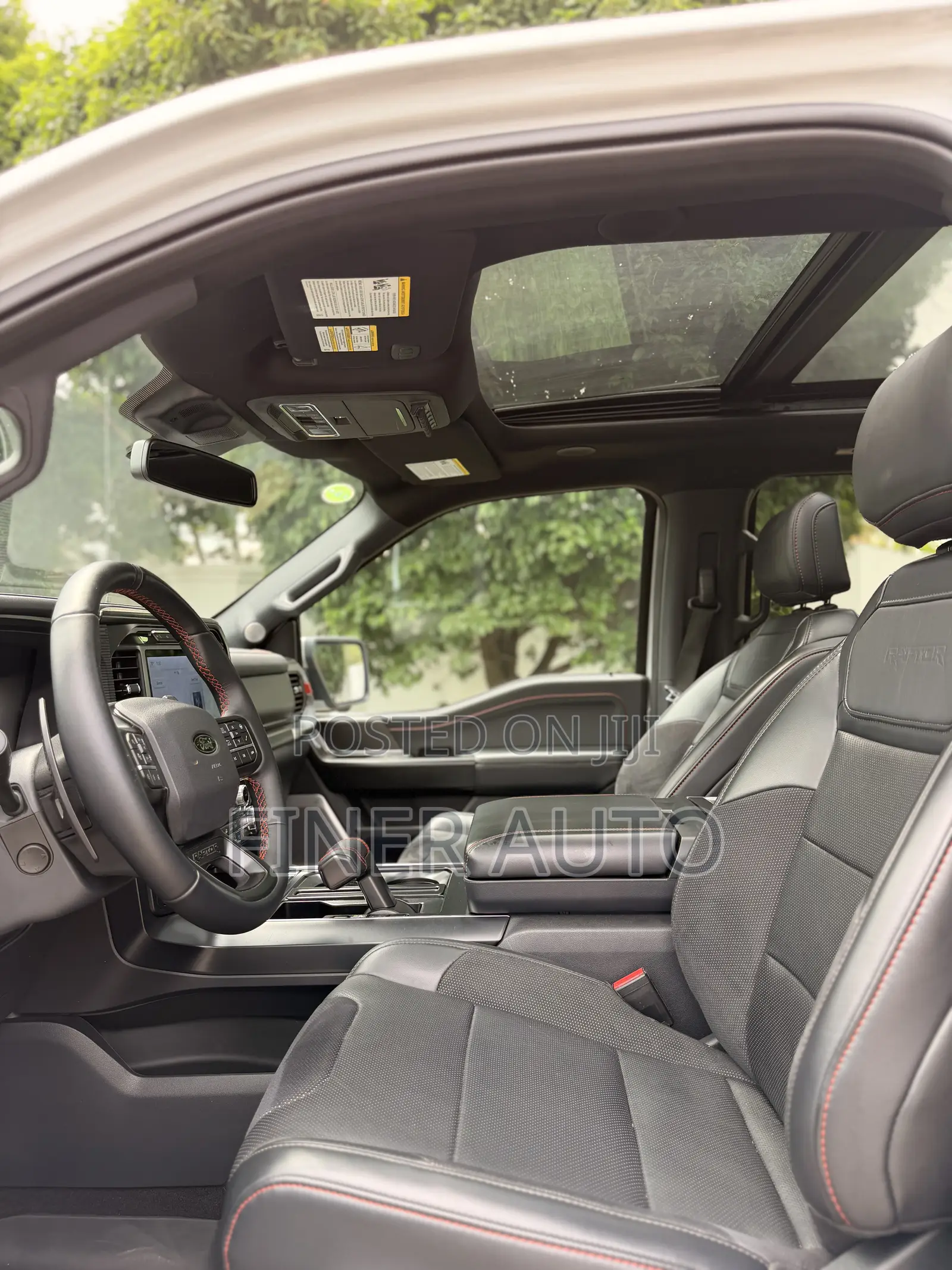 Ford F-150 Raptor 2024 Gray