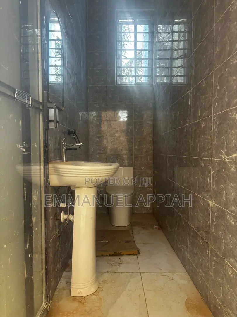 4bdrm House in Abokobi for sale