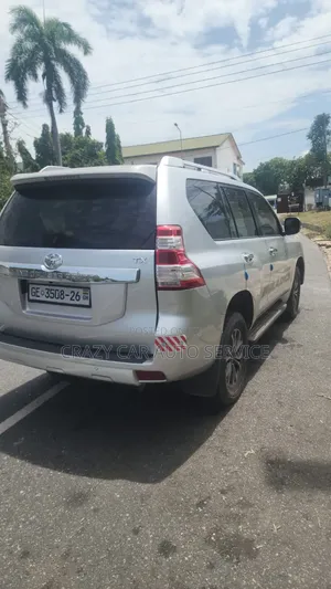 Toyota Land Cruiser Prado 2016 White