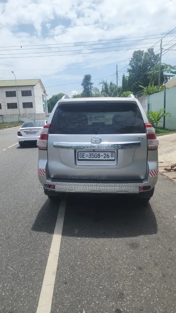 Toyota Land Cruiser Prado 2016 White