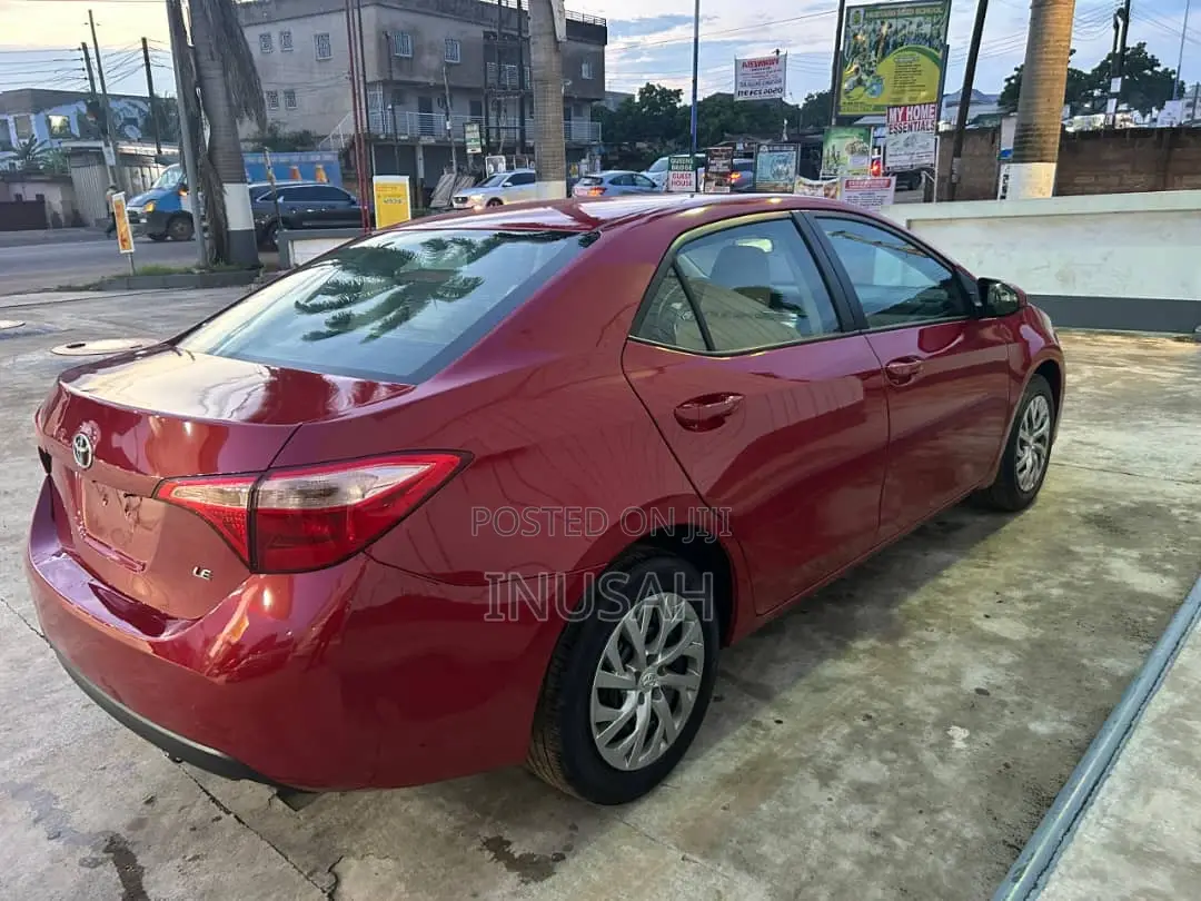 Toyota Corolla LE (1.8L 4cyl 2A) 2019 Red