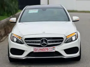 Mercedes-Benz C300 Sport 4Matic Sedan AWD (2.0L 4cyll 7A) 2016 White