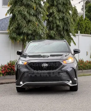 Toyota Highlander XSE 2021 Gray