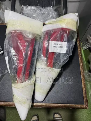 Toyota Highlander 2024 Taillight Pair