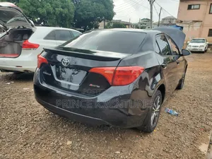 Toyota Corolla S 4dr Sedan (1.8L 4cyl CVT) 2016 Black