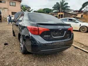 Toyota Corolla S 4dr Sedan (1.8L 4cyl CVT) 2016 Black