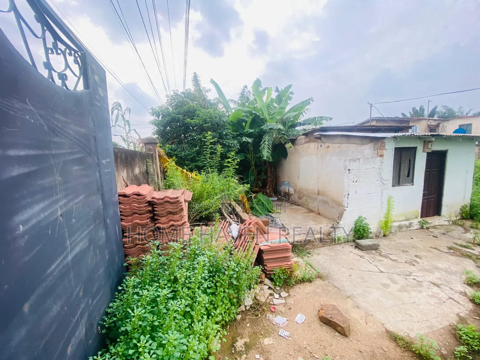 110/60 Land for Sale at Abelemkpe