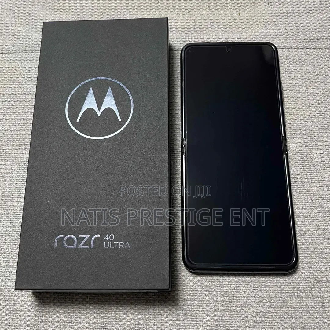 New Motorola Razr 40 Ultra 256 GB Red