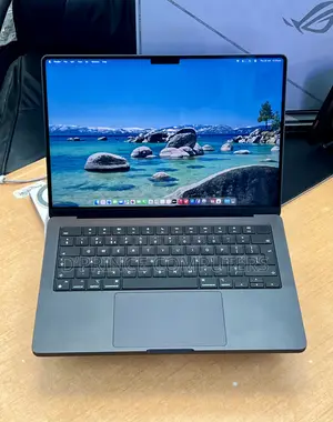 Laptop Apple MacBook Pro 2024 M4 16GB Apple M4 SSD 512GB