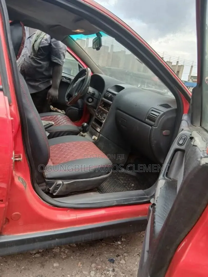Opel Astra 1998 Red