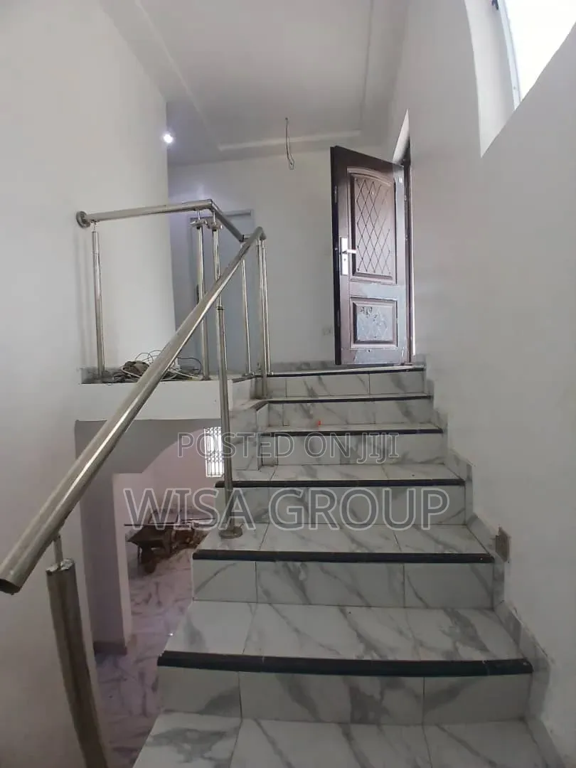 3bdrm Duplex in Wisa Group, Accra Metropolitan for sale