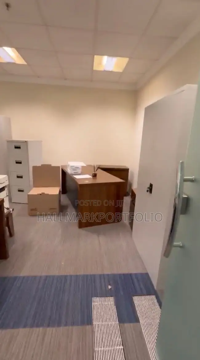 200sqm Office Space Airport