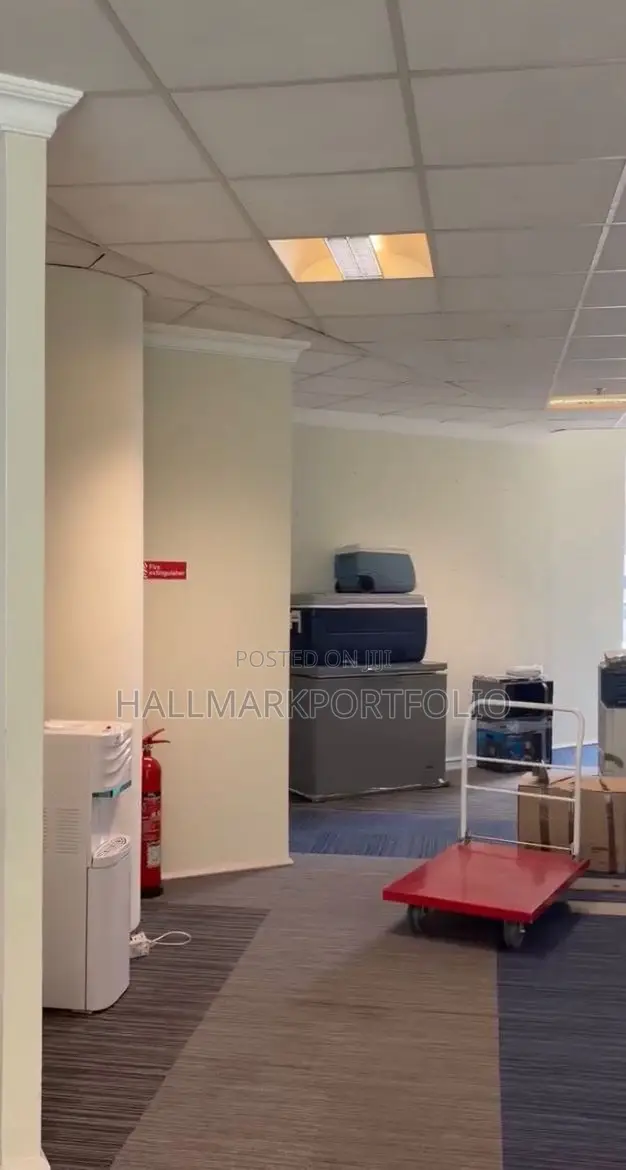 200sqm Office Space Airport