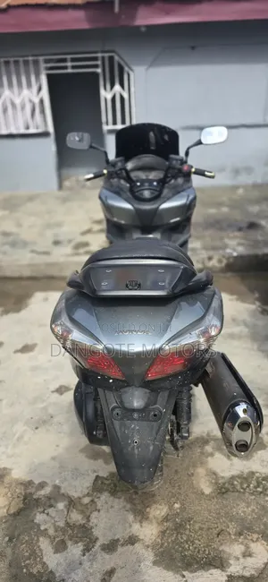 Honda Gold Wing 2022 Silver