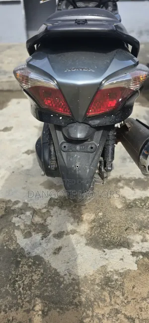 Honda Gold Wing 2022 Silver