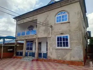 5bdrm House in Amasaman, Accra Metropolitan for sale