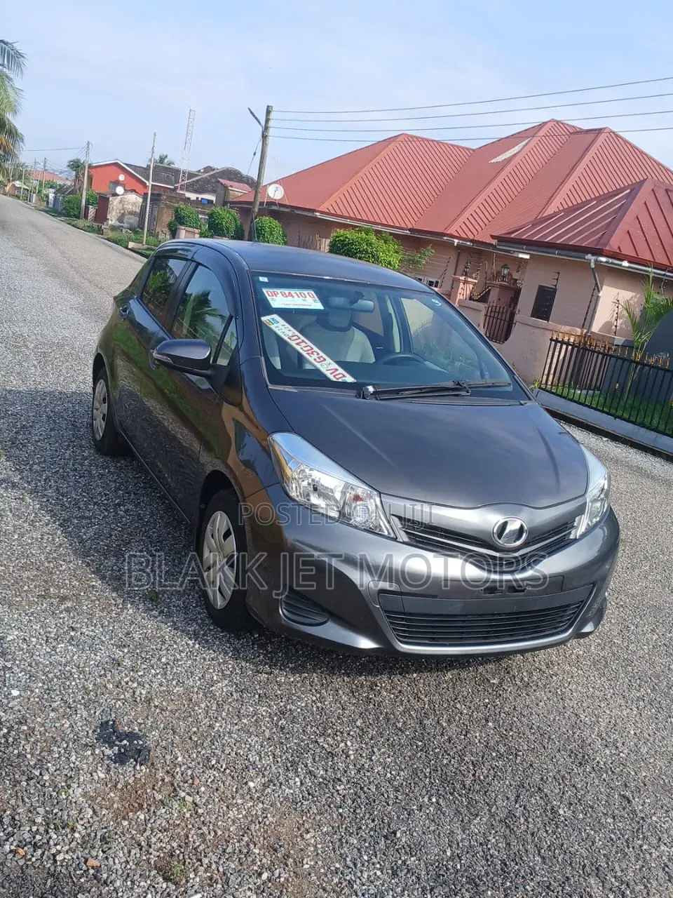 Toyota Vitz 2012 Gray