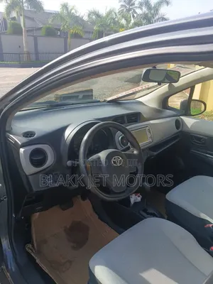 Toyota Vitz 2012 Gray