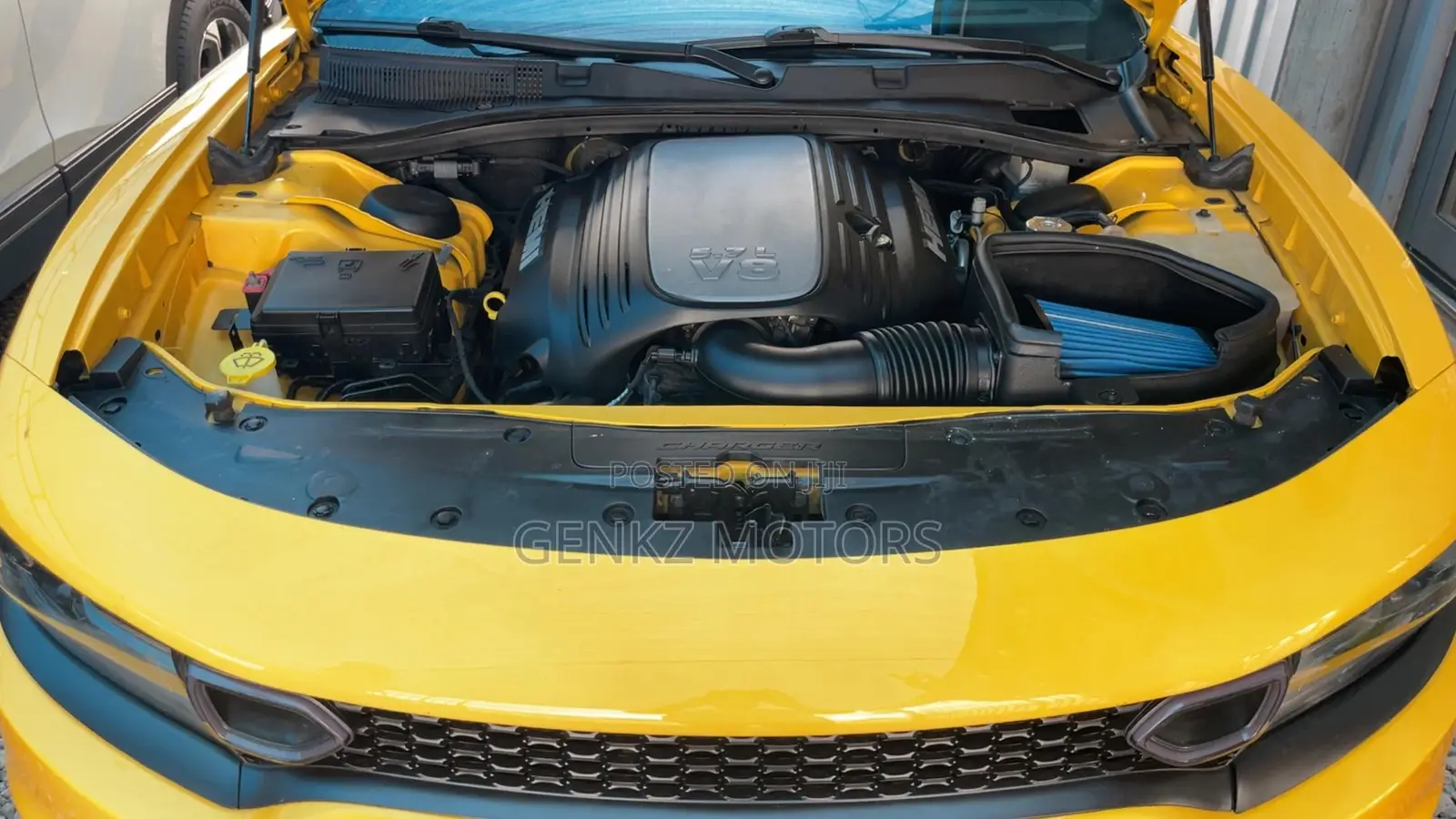 Dodge Charger 2017 Yellow