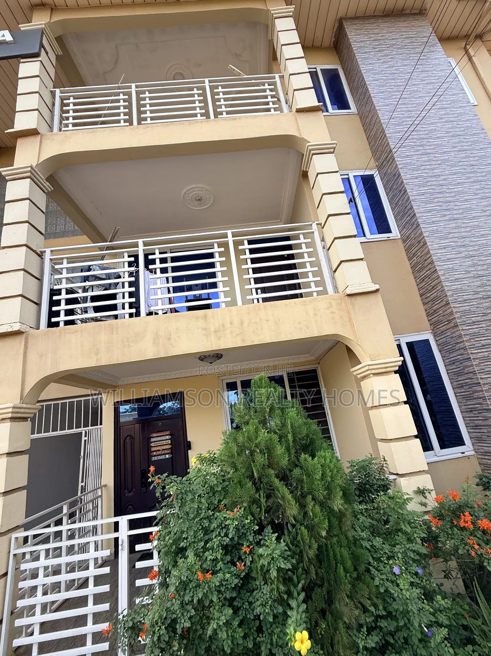3bdrm Apartment in Hfc Estate Area, Spintex for rent
