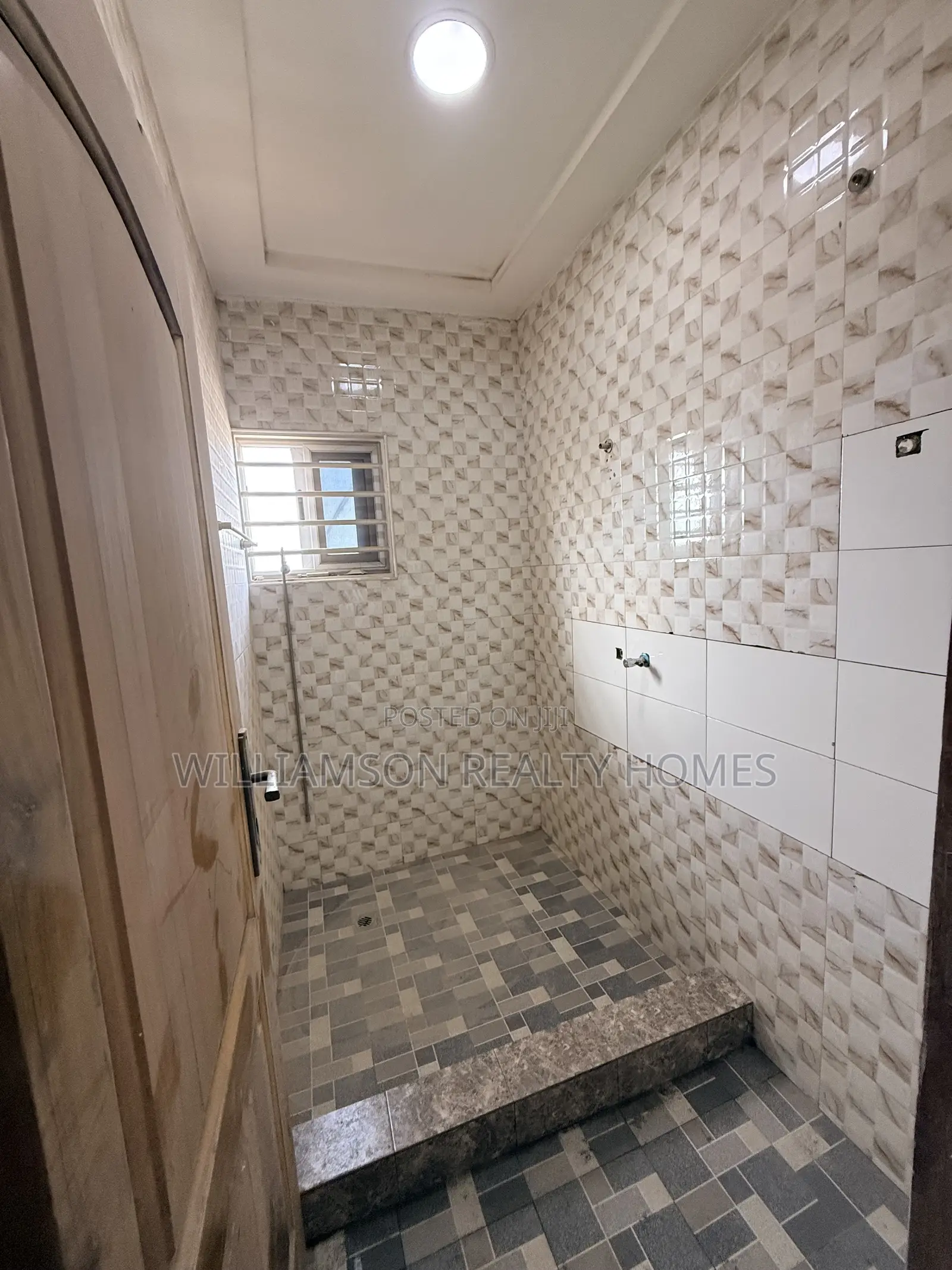 3bdrm Apartment in Hfc Estate Area, Spintex for rent