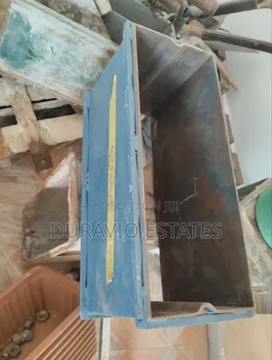 Six Inch Moulder