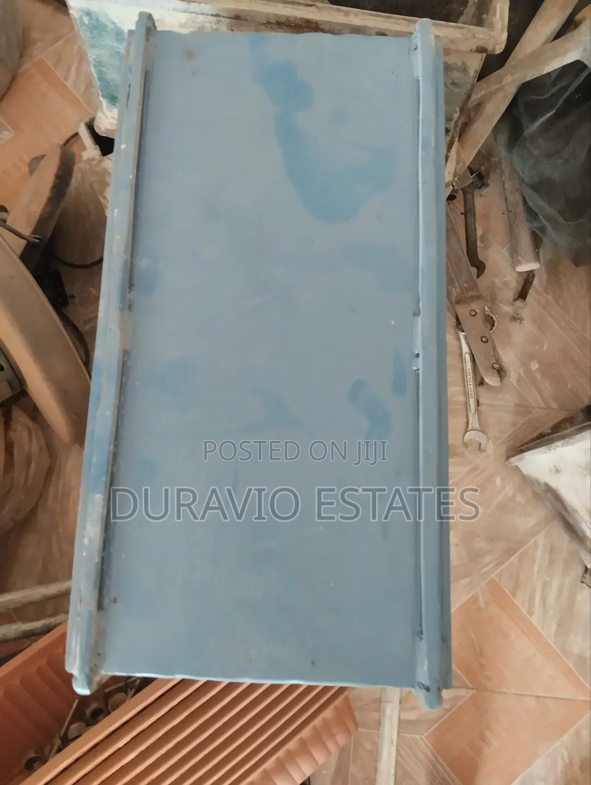 Six Inch Moulder