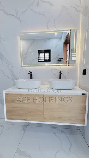 4bdrm House in Community 25, Tema Metropolitan for sale
