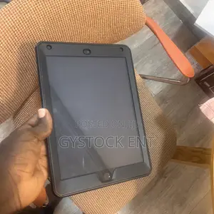 Apple iPad 9.7 128 GB Silver