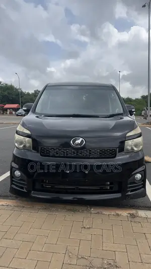 Toyota Voxy 2010 Black