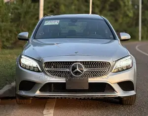 Mercedes-Benz C300 2020 Silver