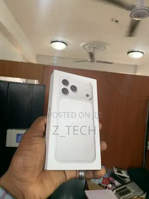 New Apple iPhone XR 128 GB White