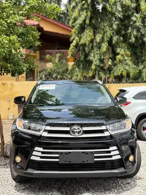 Toyota Highlander 2016 Black