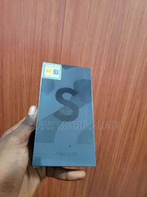New Samsung Galaxy S22 5G 128 GB Bronze
